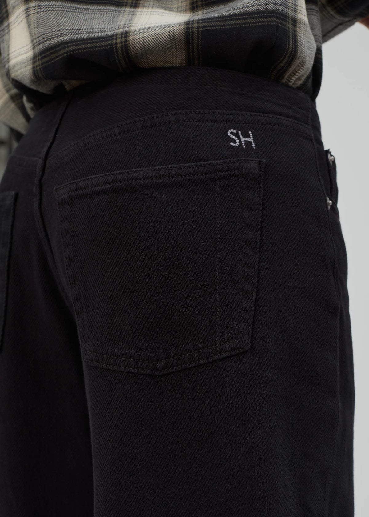 Cool Jean in Black Black