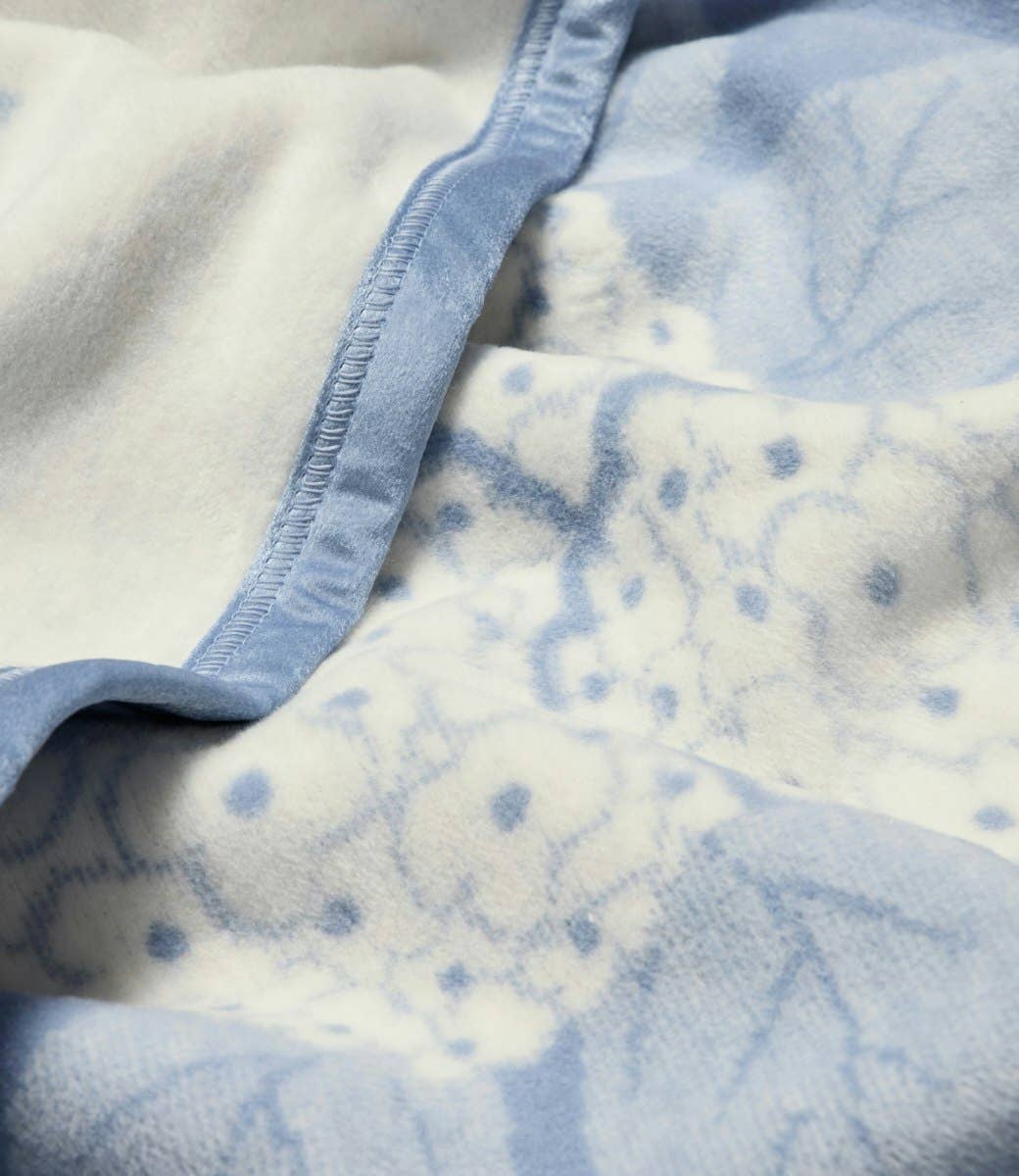 Hydrangeas Bluebell Blanket
