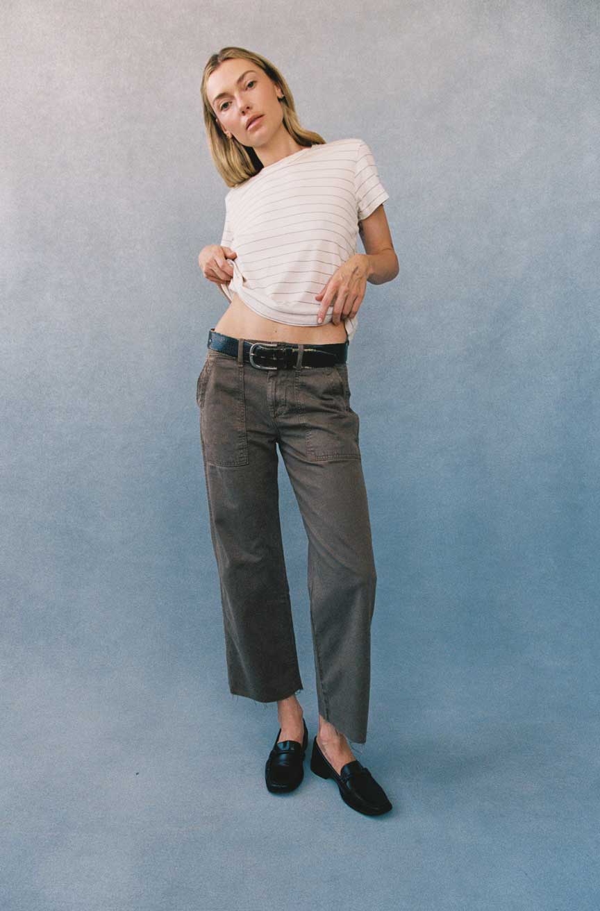 Easy Army Slouch Crop in Root