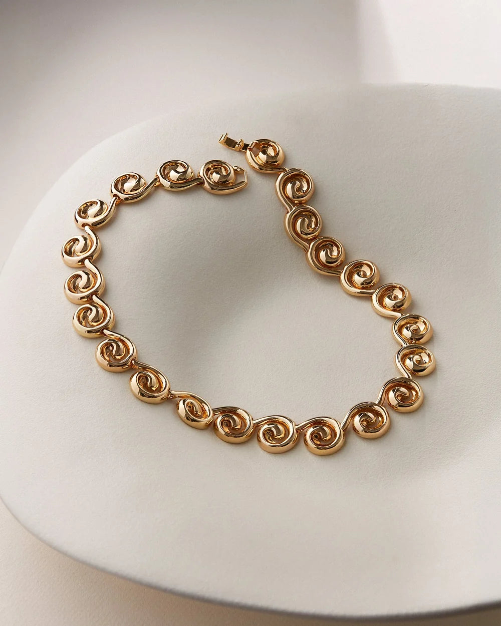 Nico Collar, Gold