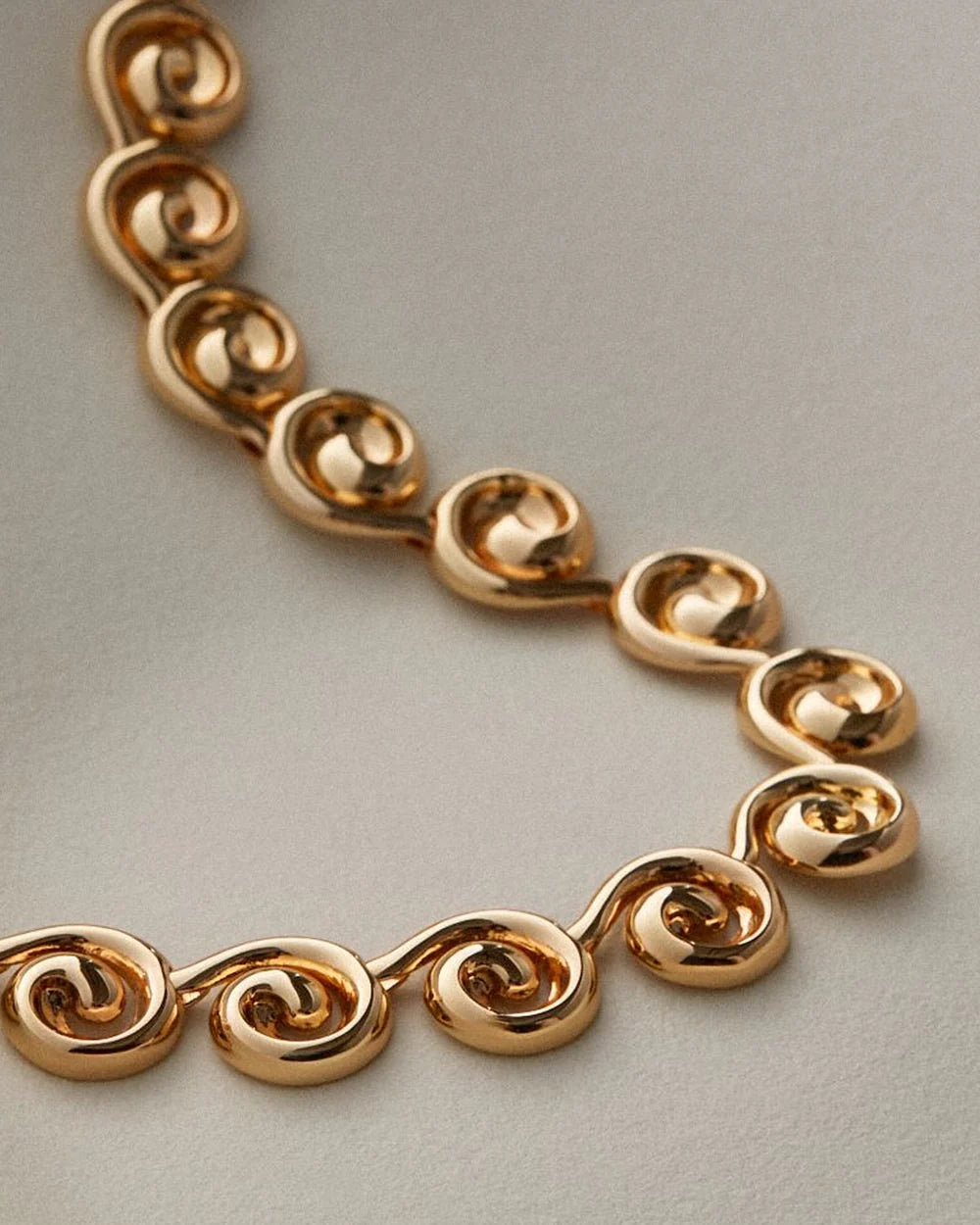 Nico Collar, Gold