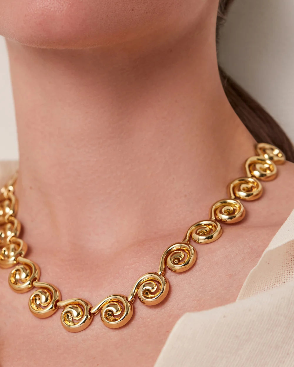 Nico Collar, Gold