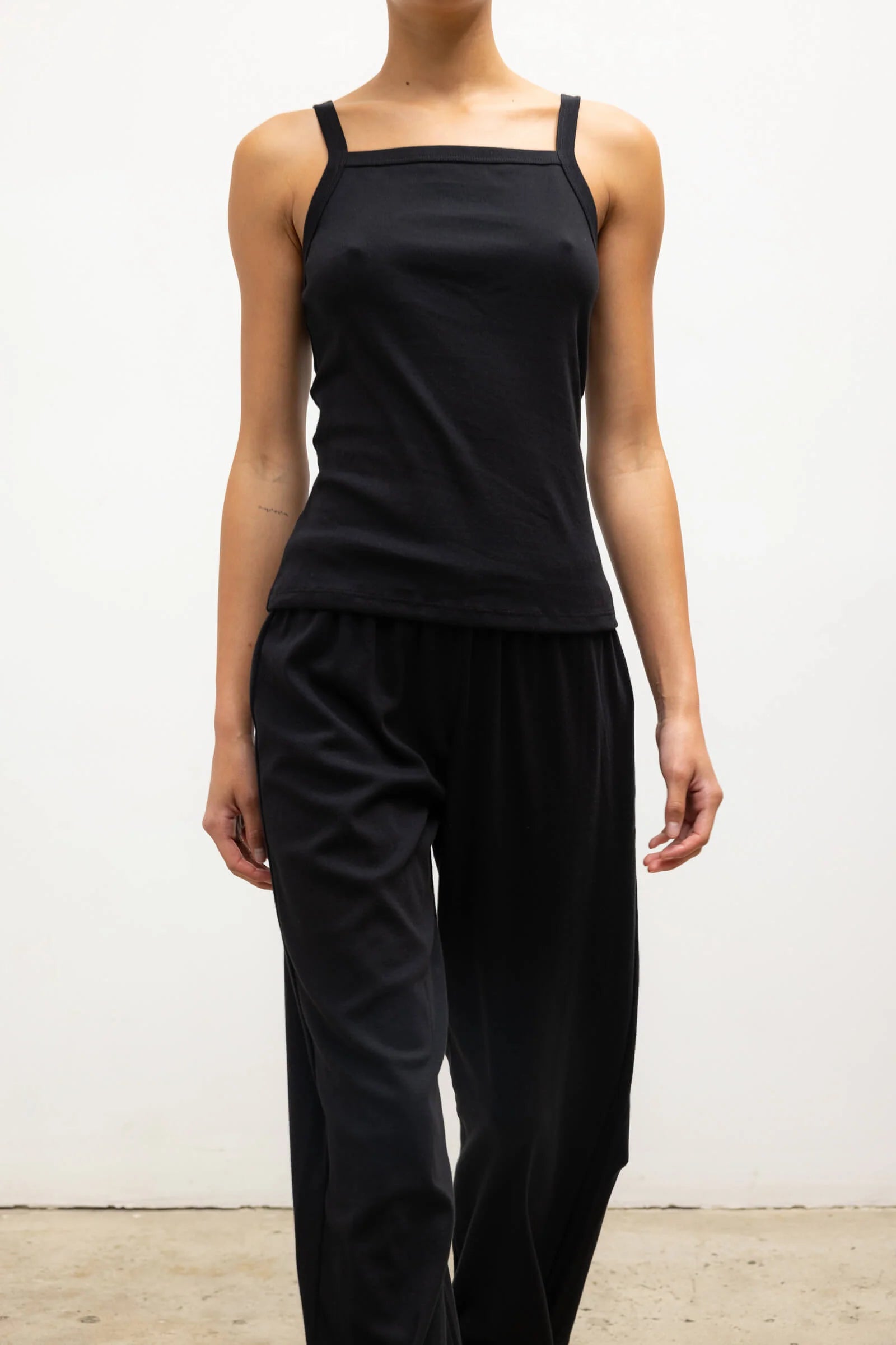 Nando Lounge Pant in Black