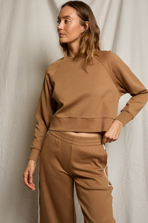 nell travel sweatshirt, mocha