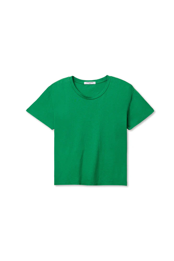 harley tee, grass