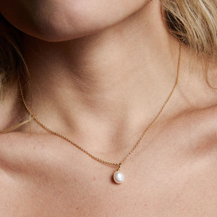 Dainty Necklace, Mama Charm