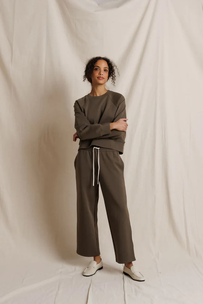 nell travel sweatshirt, dark olive