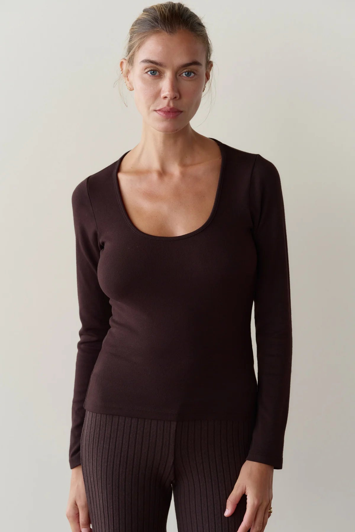 Baby Rib Scoop Neck, Espresso