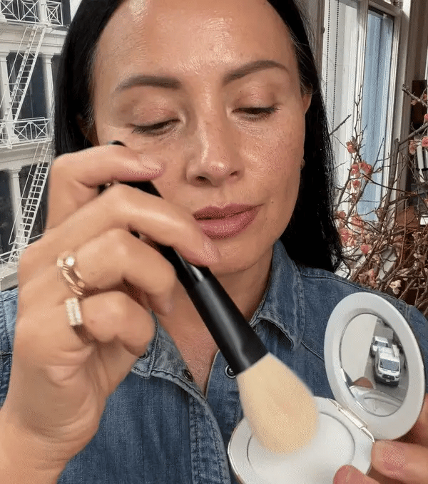 Vital Pressed Skincare Powder, Translucent