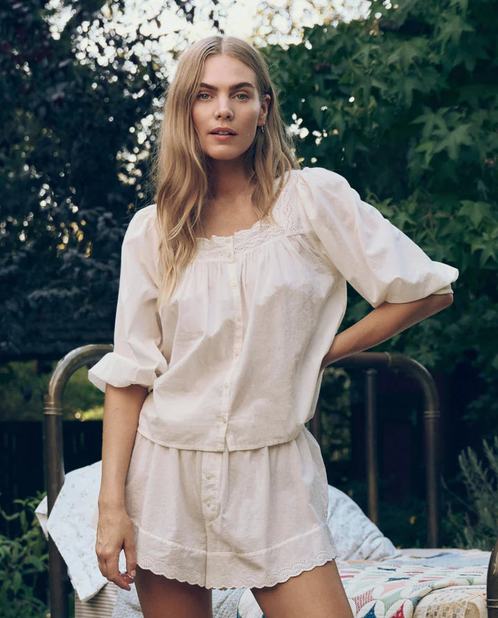 Eyelet Tap Short, True White