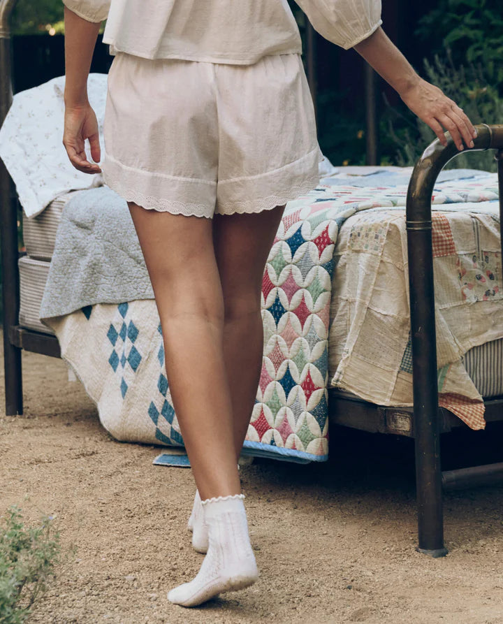 Eyelet Tap Short, True White