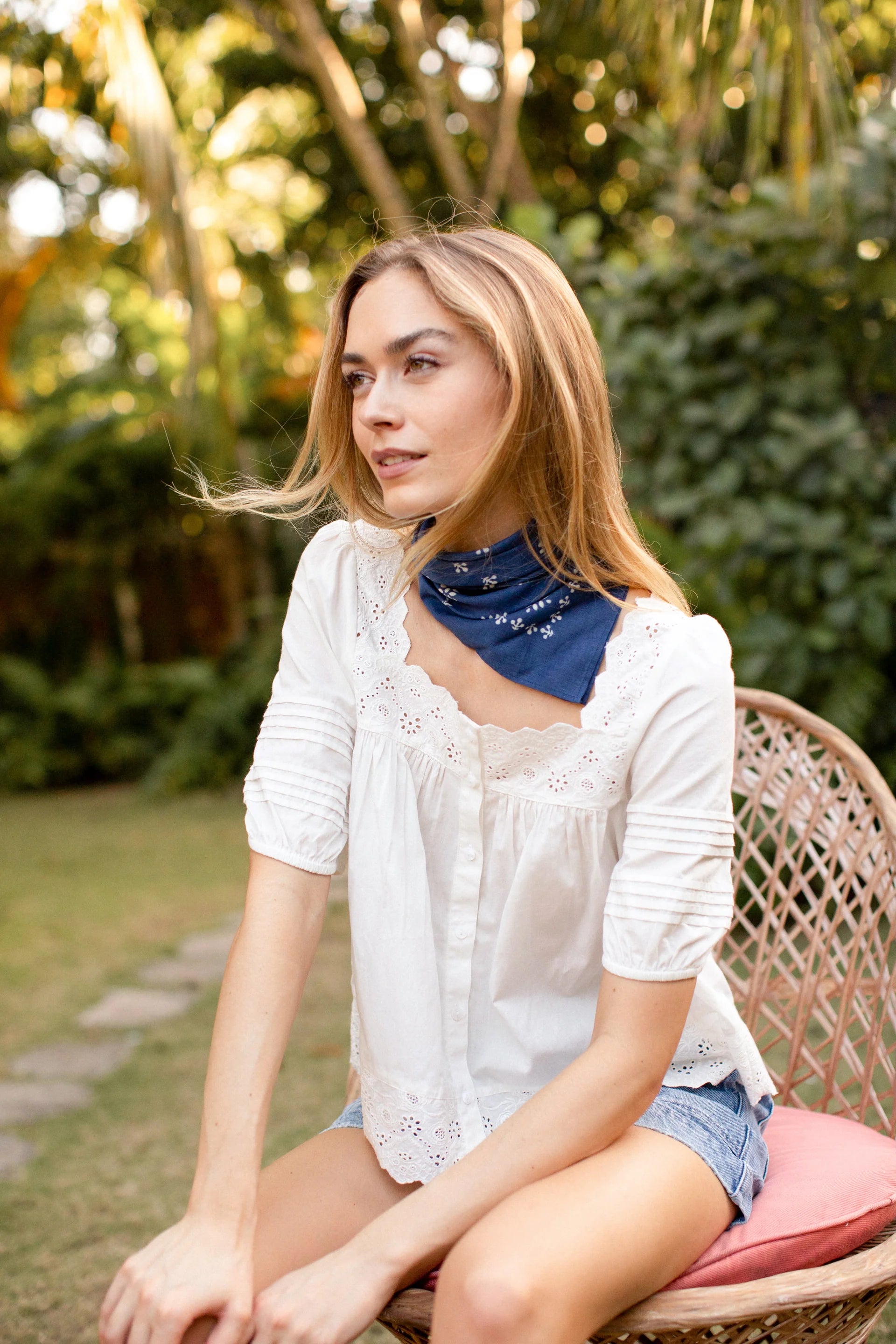 Liza Top, Shell Schiffli