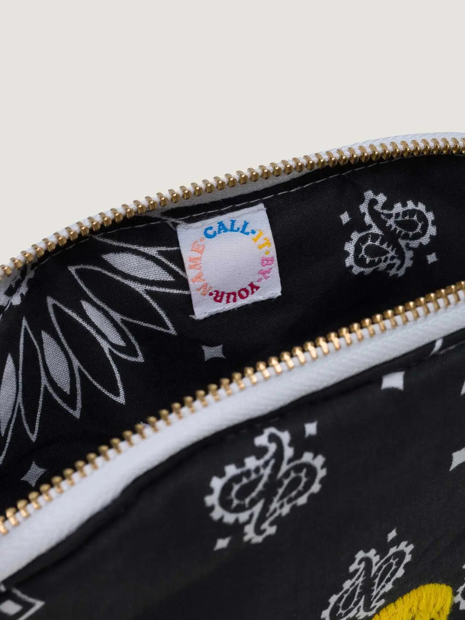 Small HAPPY FACE Toiletry Bag, All Black