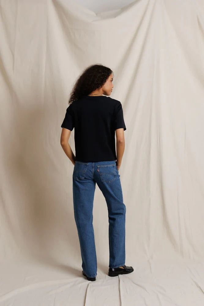 atlas tee, true black