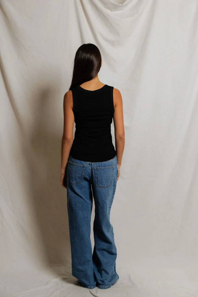 mallory tank, true black